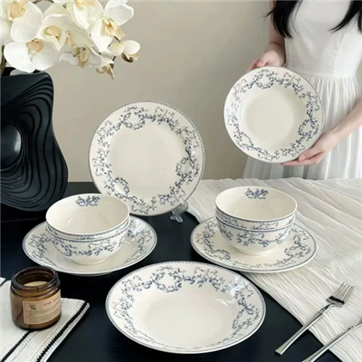 Blaues Vintage-Geschirrset aus Keramik mit Blumenmuster